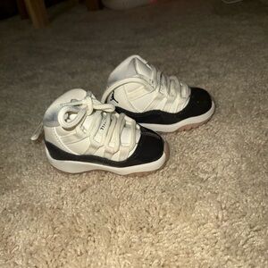 Baby/toddler White and Black Jordan Shoes